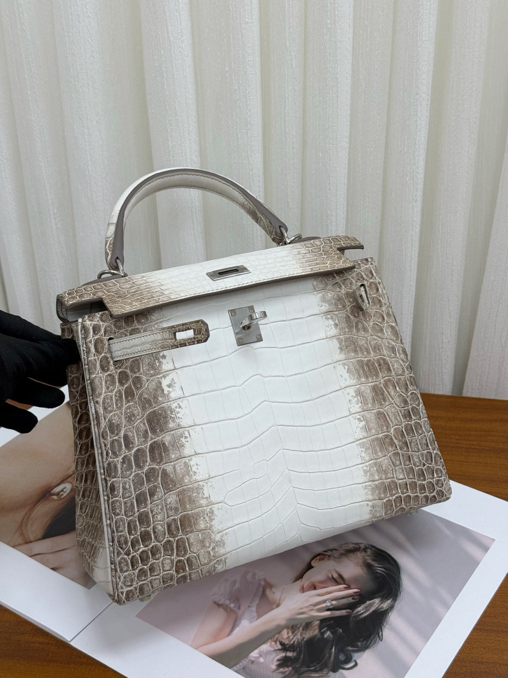 The Iconic K28 Himalaya Gradient Crocodile Leather Top-Handle Handbag – White & Taupe Ombré Crossbody Bag (28 cm)