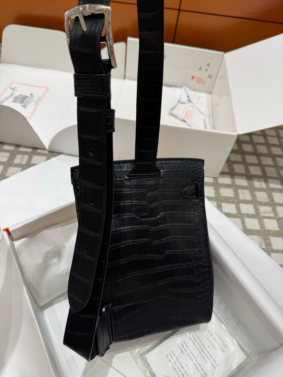 Black Matte Alligator Leather Utility Travel Tote – Asymmetrical Top-Handle Bag (35 cm )