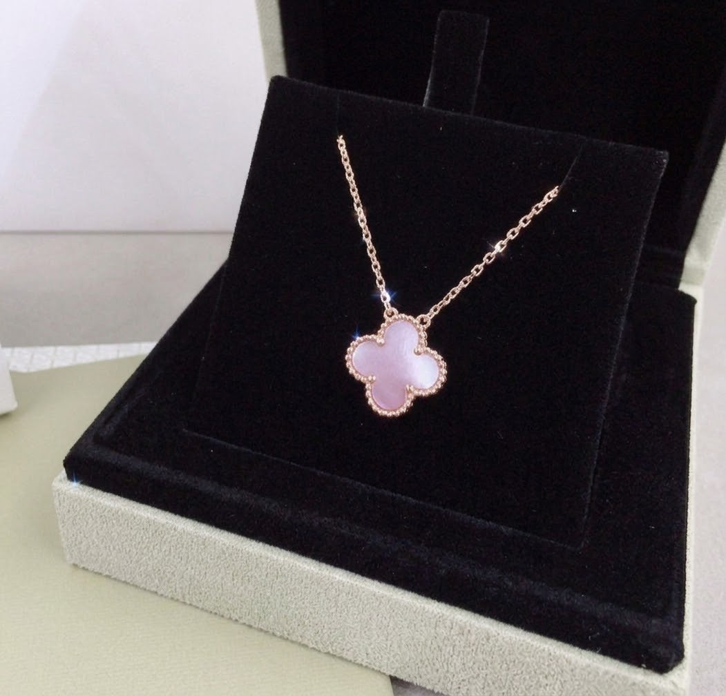 Pink Mother of Pearl Clover Pendant Necklace – Gold Four-Leaf Floral Charm Chain