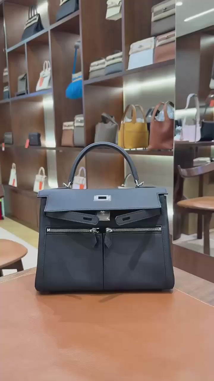 Black Leather Utility Cargo Top-Handle Handbag – Dual Front Zipper Pocket Crossbody Bag (28 cm )